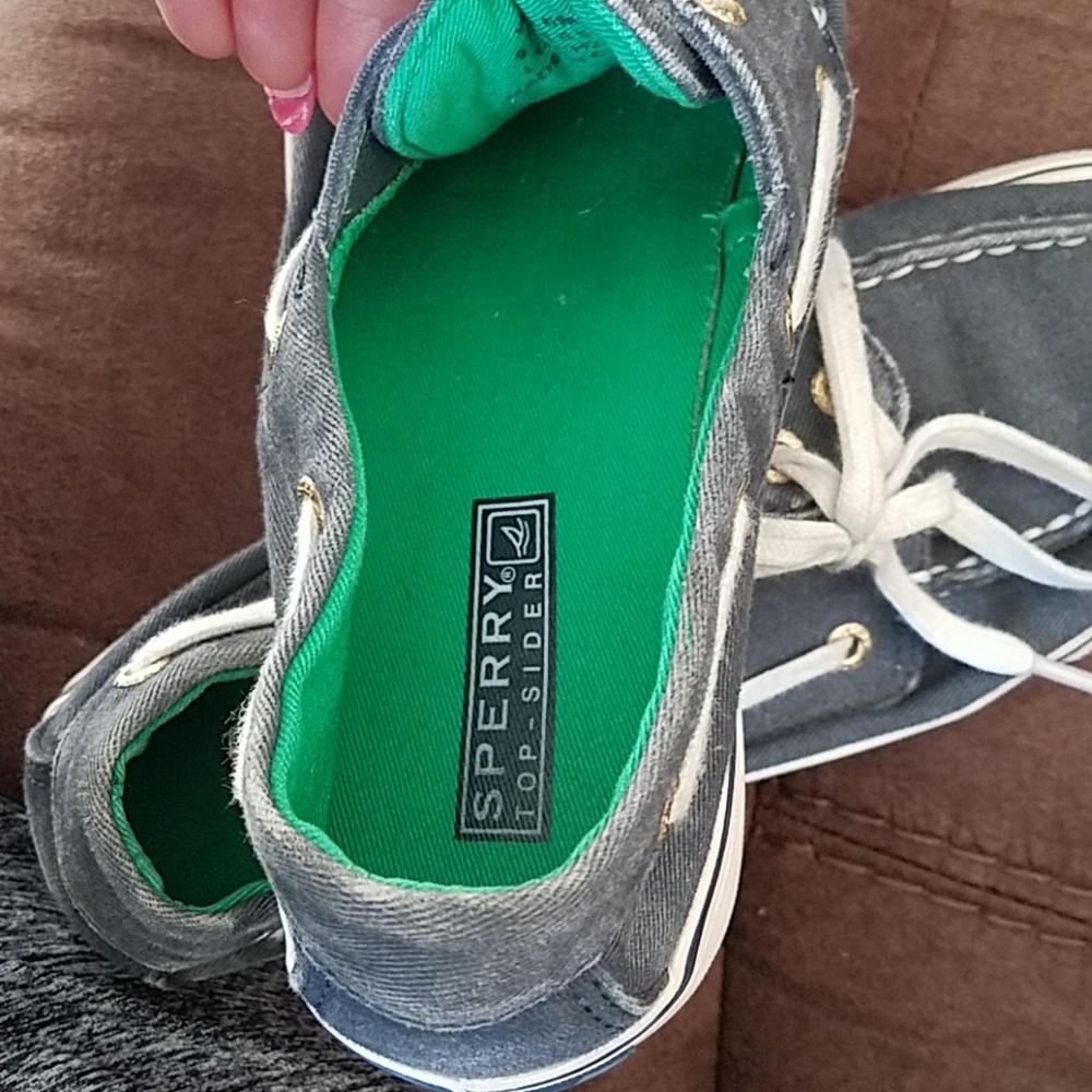 Slip ons - Picture 3 of 3